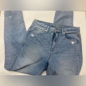 American eagle mom jeans
